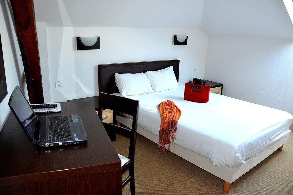 Hotel Les Benedictins Limoges Ruang foto