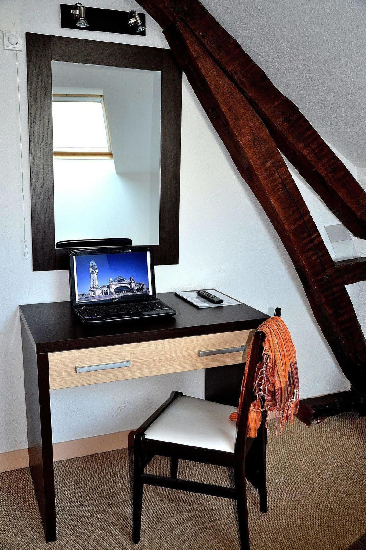 Hotel Les Benedictins Limoges Bagian luar foto