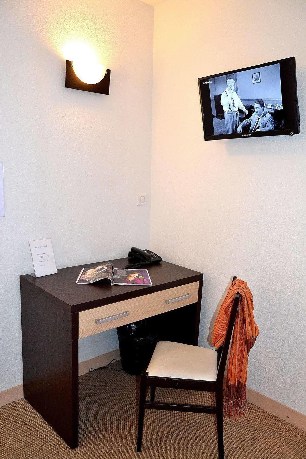 Hotel Les Benedictins Limoges Bagian luar foto
