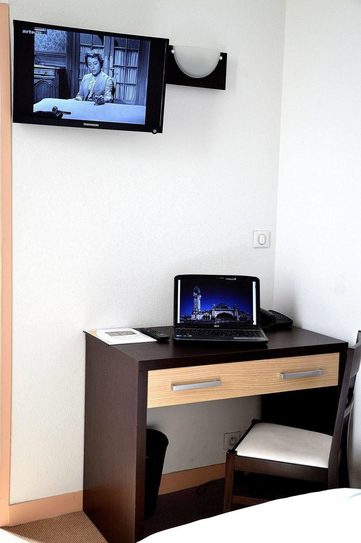 Hotel Les Benedictins Limoges Bagian luar foto