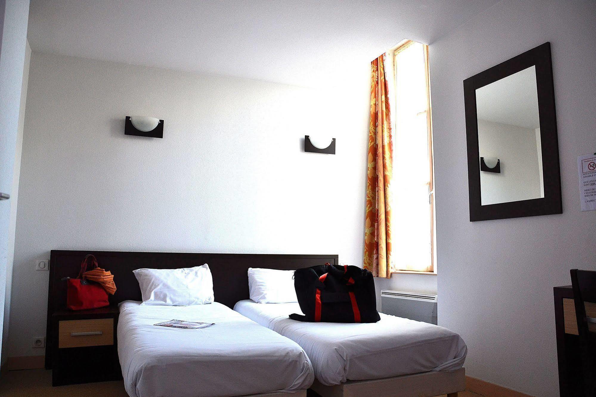 Hotel Les Benedictins Limoges Bagian luar foto
