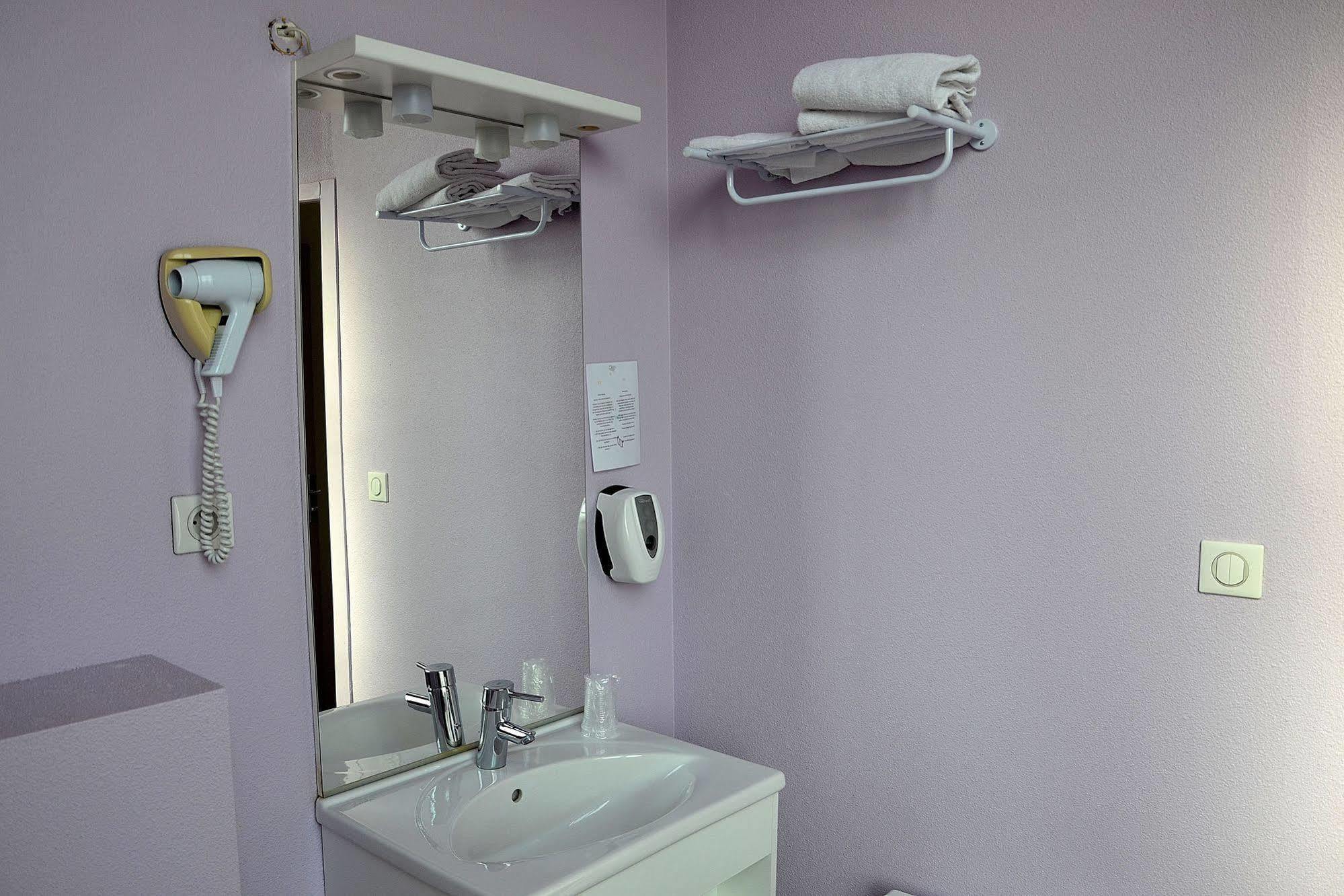Hotel Les Benedictins Limoges Bagian luar foto